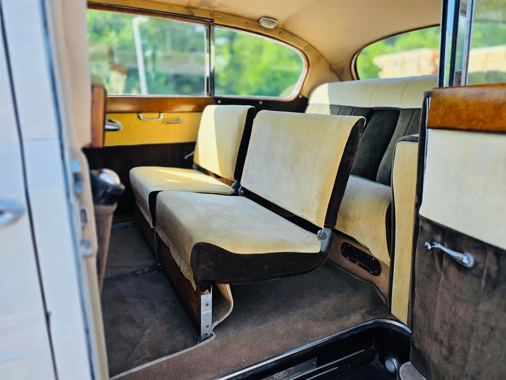 1962 Rolls-Royce Austin Princess Stretch Limousine, the inside – picture 8