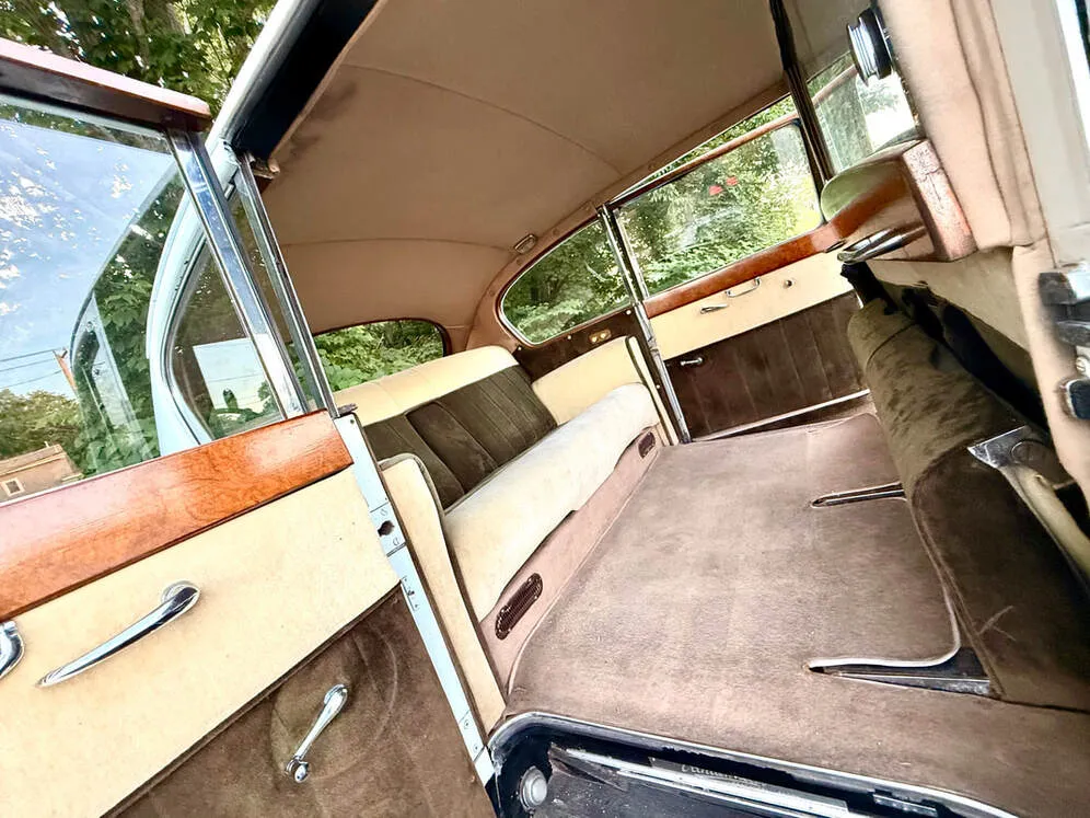 1962 Rolls-Royce Austin Princess Stretch Limousine, the inside – picture 6