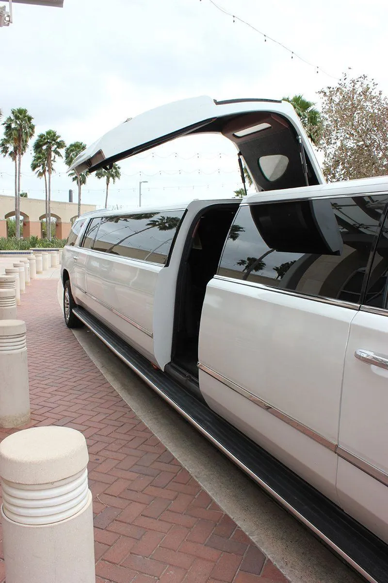 Escalade Limousines (black) – picture 11